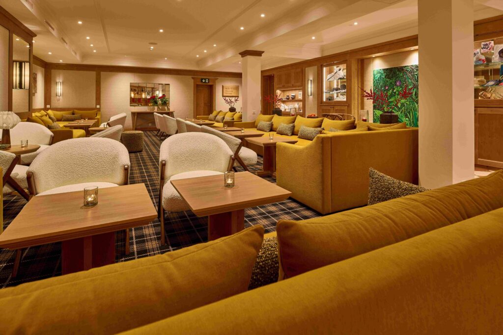 Lobby 2 (c) The Glacier Hotel